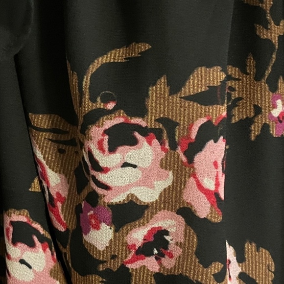 Lane Bryant Floral Top 14 Black Off Shoulder Ruffle Boho Western Classic Preppy - Picture 8 of 15